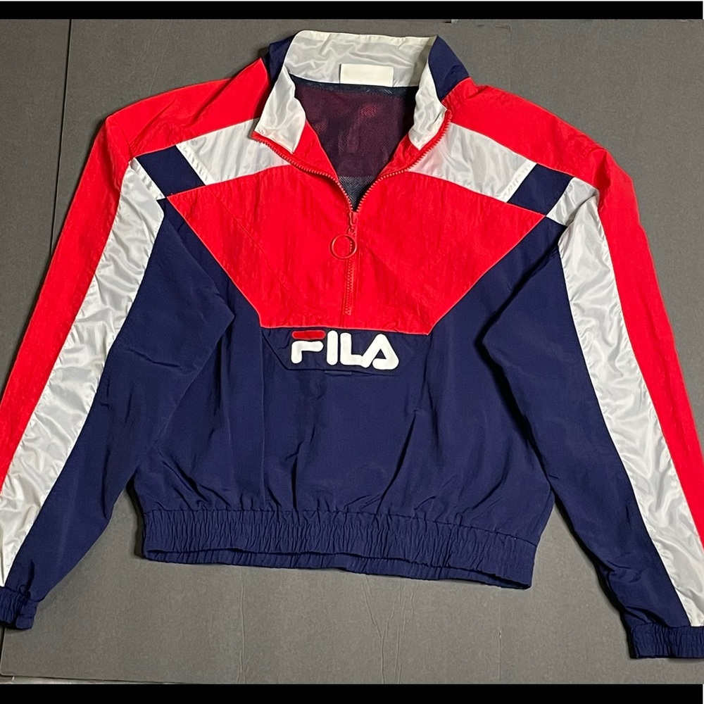 Fila Womens (front +back) Windbreaker/ 1/2 Zip Wind Jacket 100% Mesh Interior.